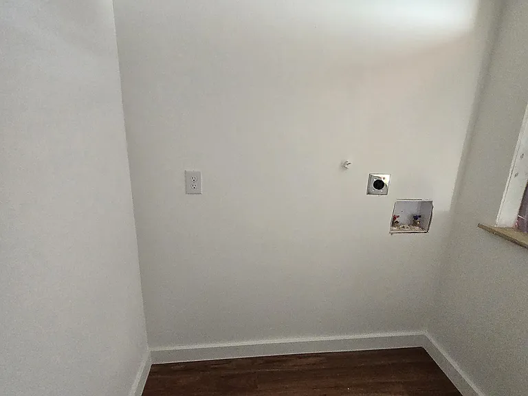 908 King Ave — Photo 10