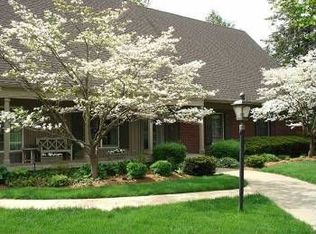 1103 Country Ln, Champaign, IL 61821