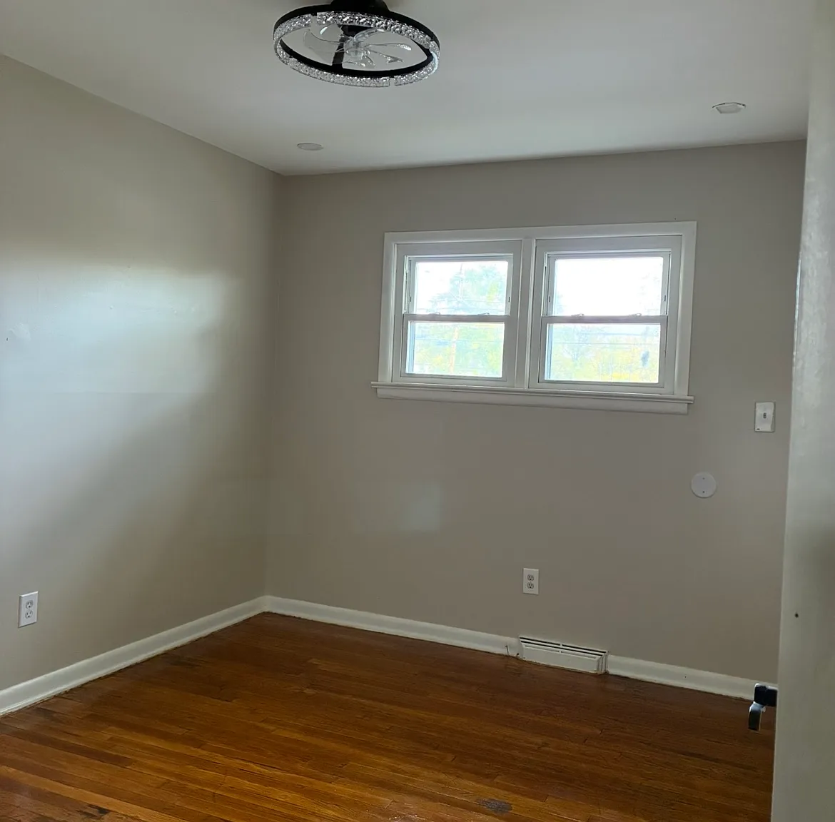 422 Troy Schenectady Rd — Photo 1