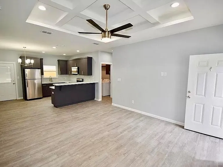 1412 S Iris St #2 — Photo 6