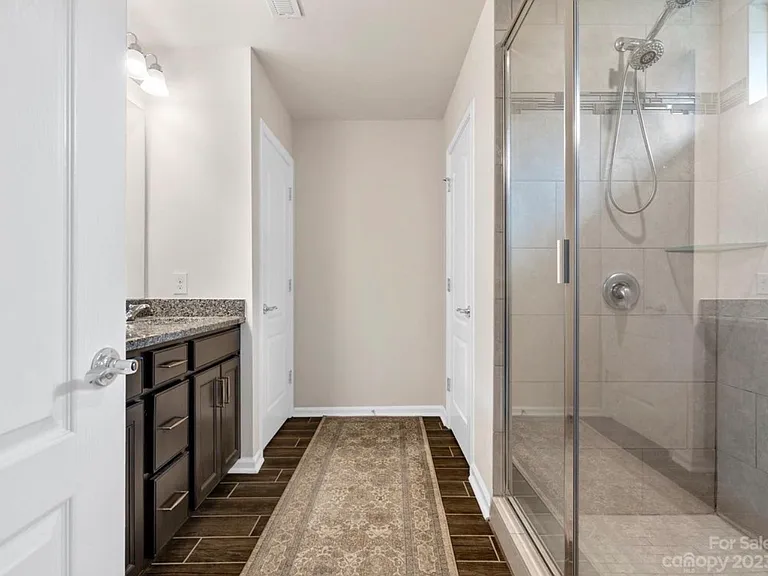 3061 Hartson Pointe Dr — Photo 23