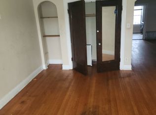 7852 S Eberhart Ave #301, Chicago, IL 60619