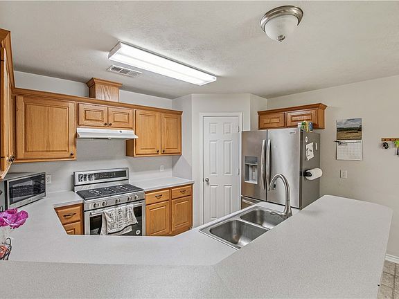 5th image of 1453 Fincastle Loop