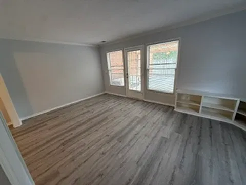 2 bed, 1.5 bath, 1246 sqft, $1,500 — Photo 2