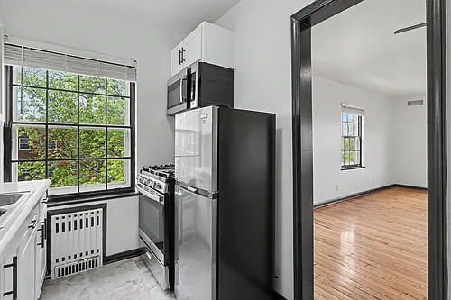 Windsor Terrace Apartments | 1 MONTH FREE with a 13 MONTH LEASE Photo 1 Windsor Terrace Apartments | 1 MONTH FREE with a 13 MONTH LEASE Photo 1