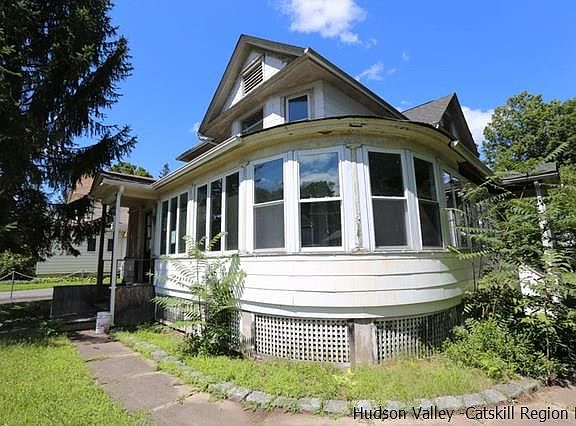 5th image of 52 Warren St