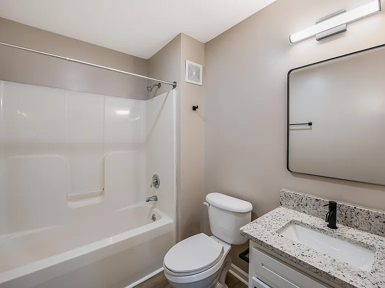 Spring Lake Apartments — Photo 7