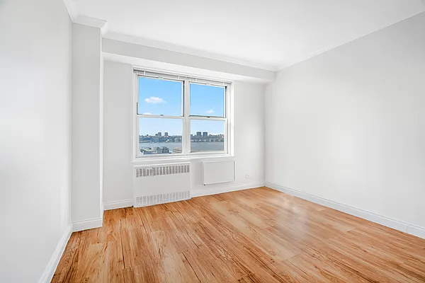 Rented by Empire State Administrative Service LP | media 4