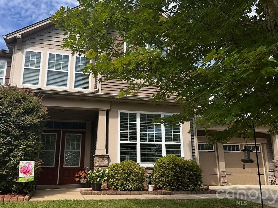1st image of 117 Fielding St
