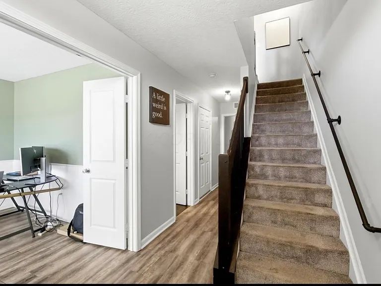 5976 New Albany Rd W — Photo 2