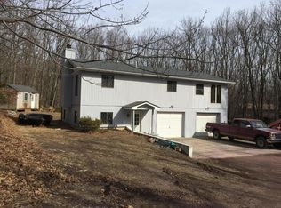 3136 Woodcrest Ave, Effort, PA 18330