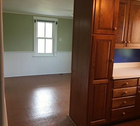 Kitchen to dining room