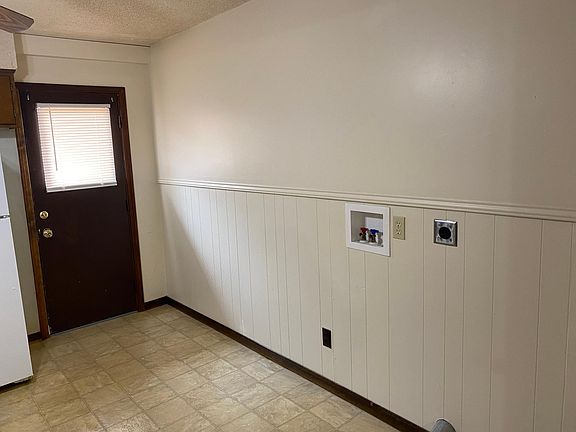 4th image of 804 N Main St APT 1C