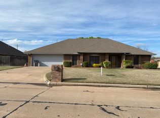 2735 NW Denver Ave, Lawton, OK 73505