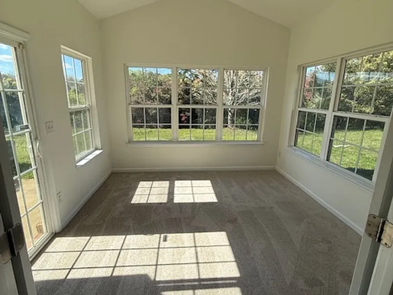 6423 Hermsley Rd — Photo 4