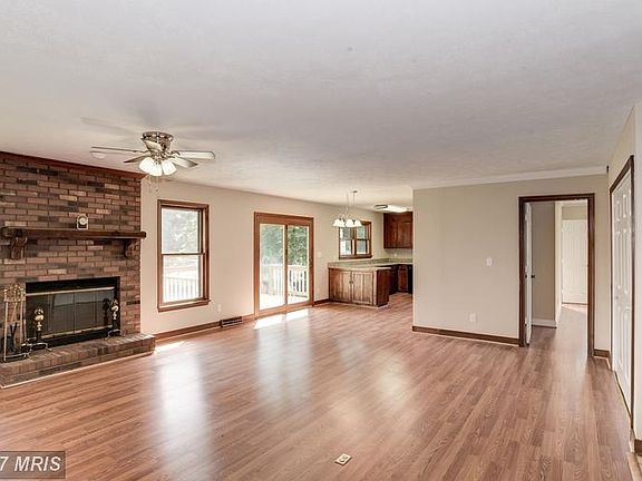 3rd image of 1107 Potomac Dr