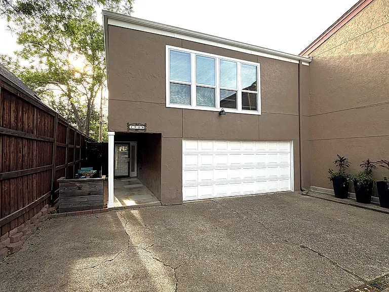 1725 Ashland Ave — Photo 4
