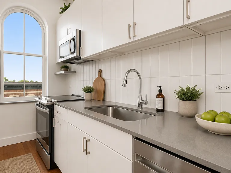 1425 N Milwaukee Ave #301 — Photo 4
