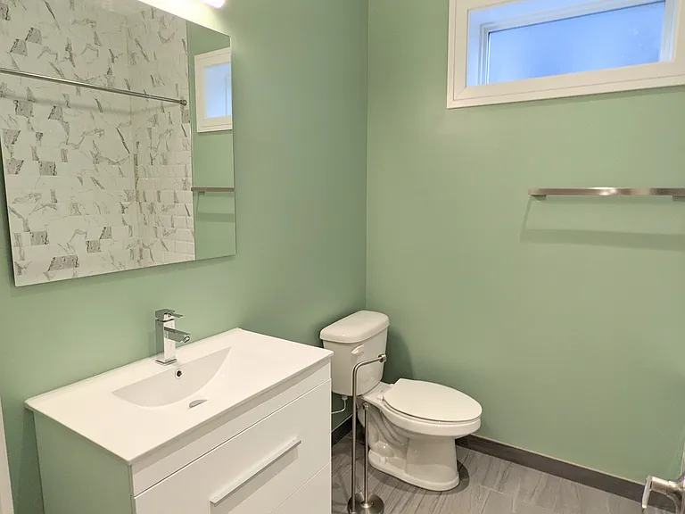 1918 N Ridgeway Ave #2 — Photo 9