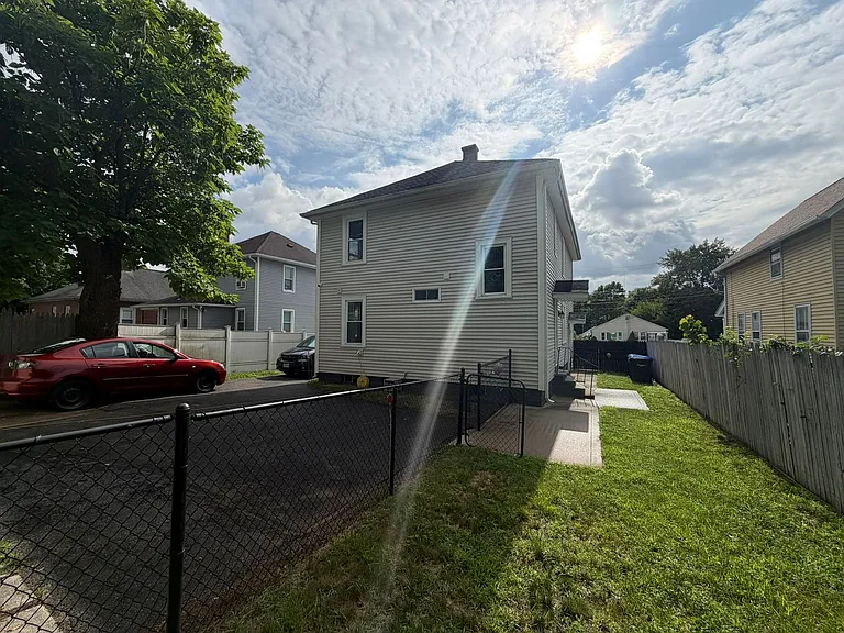 37 Beauregard St — Photo 26