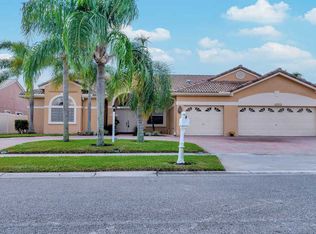 9730 Enchanted Pointe Ln, Boca Raton, FL 33496