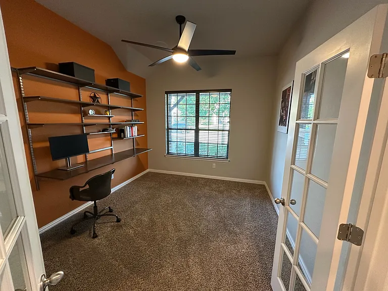 909 Hartman Dr — Photo 16