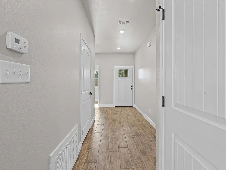 3402 Hilltop Rd — Photo 9