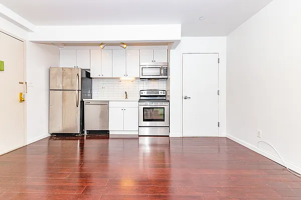 Rented by MySpaceNYC | media 15