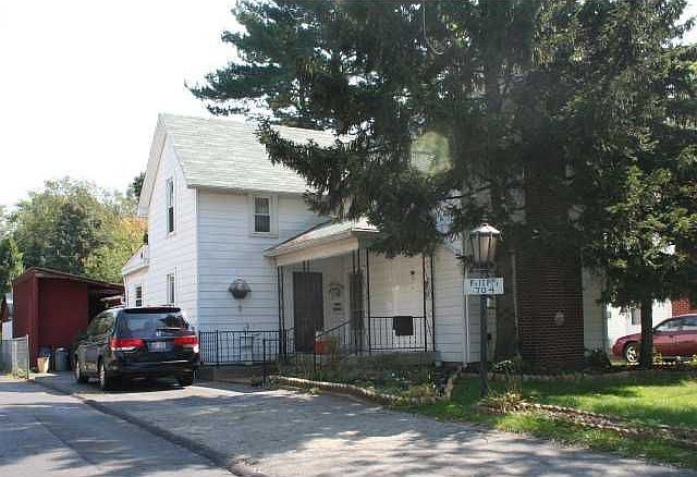1st image of 704 Maplewood Ave