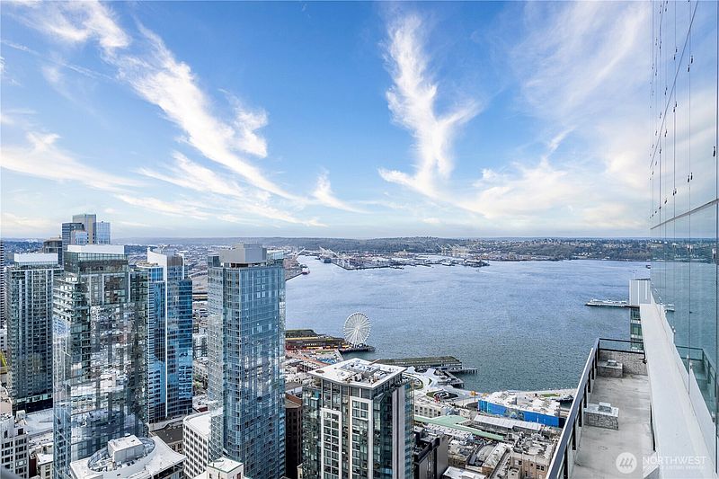 4th image of 300 Virginia St #1911