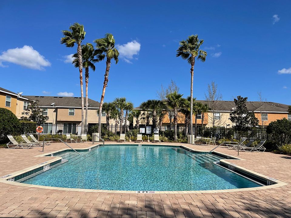 community pool-1