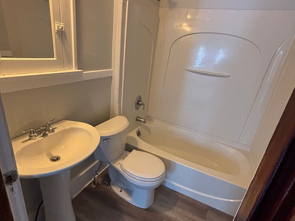 1st image of 4625 Gifford Ave #3