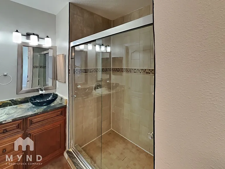 8131 Canterbury Lake Blvd — Photo 17