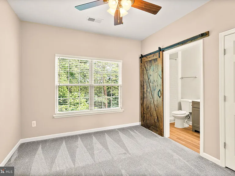 10032 Moxleys Ford Ln — Photo 19