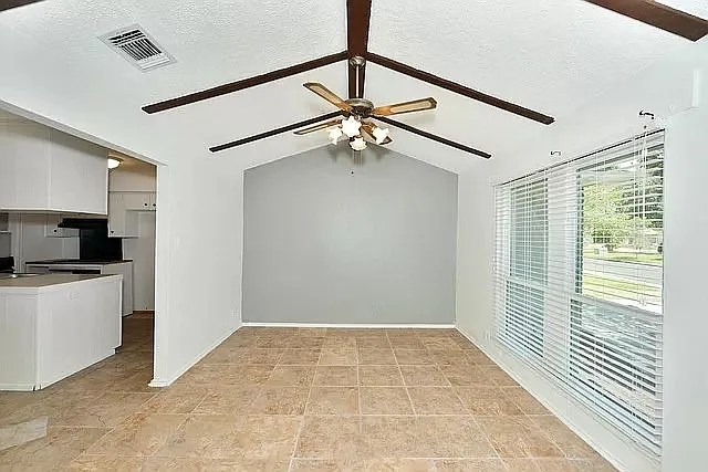 505 Oak Dr — Photo 4