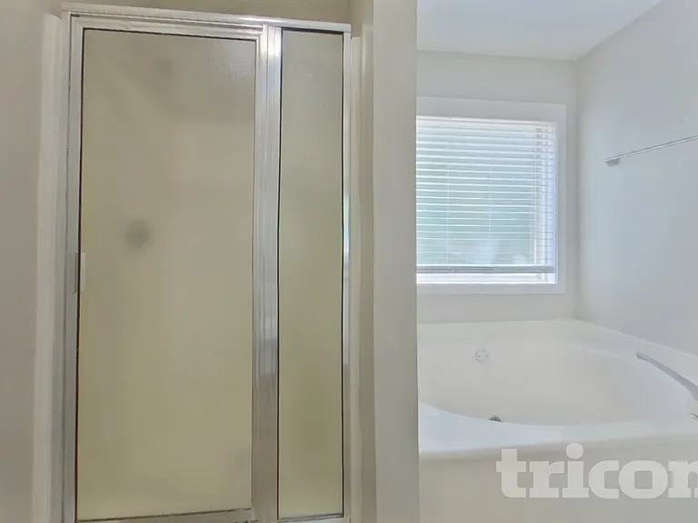 338 Shadowbrooke Cir — Photo 9