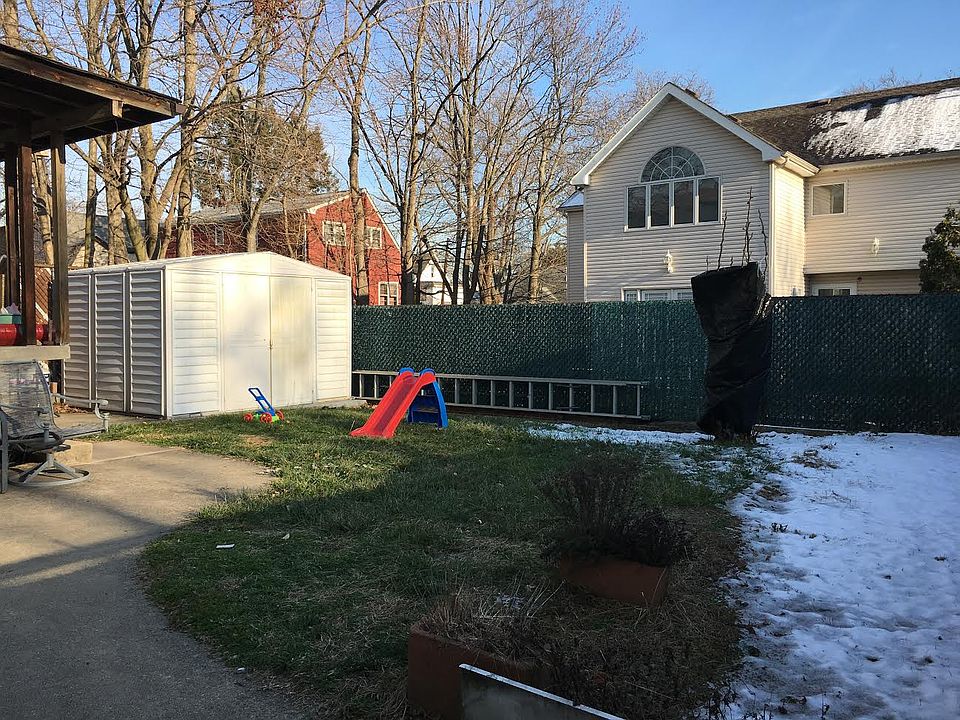 1st image of 1566 S Railroad Ave
