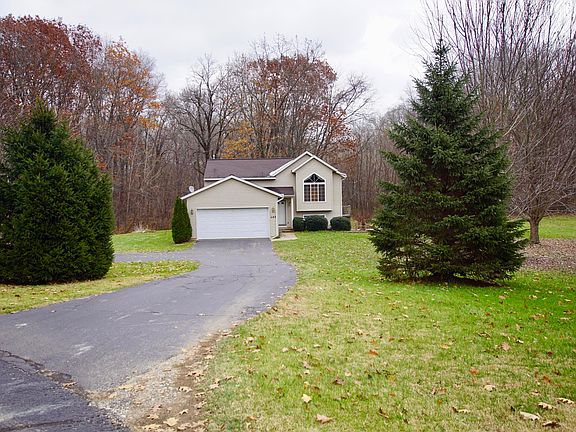 2nd image of 1143 N Vista Ln