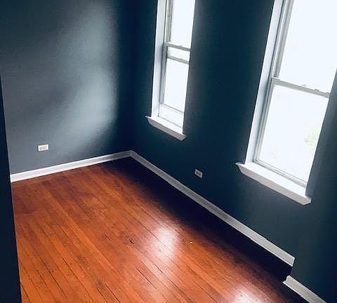 5th image of 2059 W Coulter St APT 1