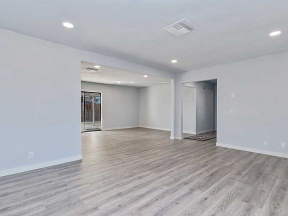 4th image of 21415 Baldwin Ln