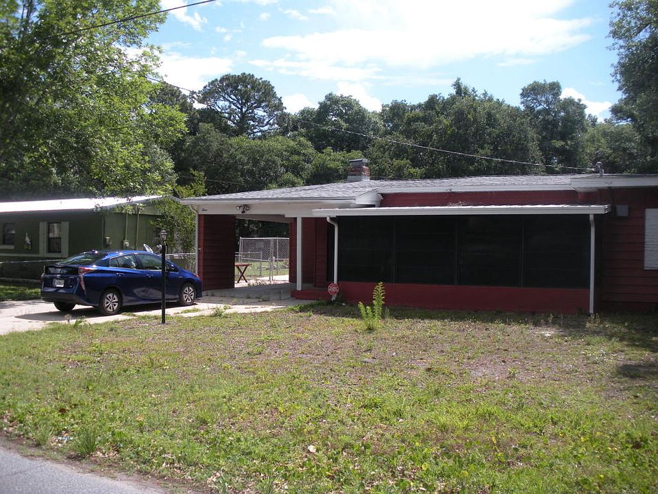 1st image of 3 Laurie Dr