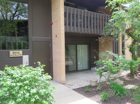 6115 Knoll Wood Rd APT 102, Willowbrook, IL 60527