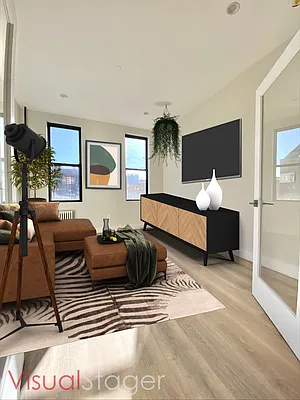 Rented by Compass | media 7