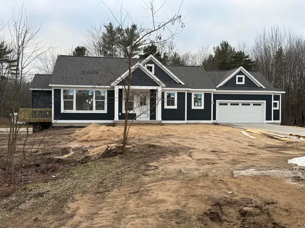 16379 Silverado Ct #80, Spring Lake, MI 49456