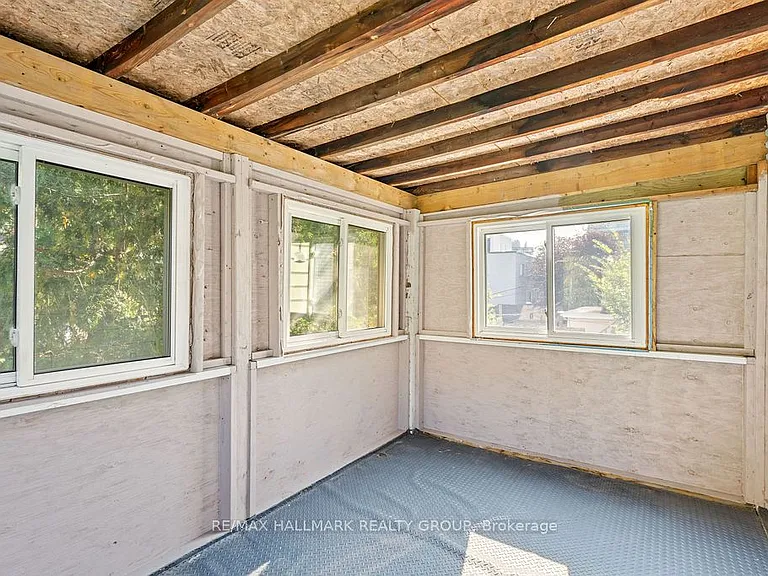 359 Dominion Ave #2 — Photo 19