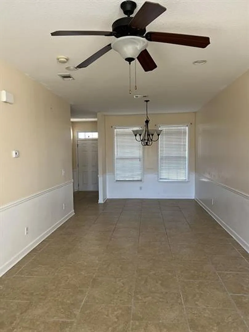 3 Bed/ 2.5 Bath Home very close to Fort Stewart gate seven!! — Photo 4