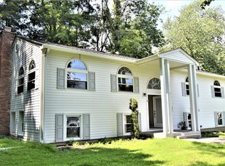 91 Strawtown Rd, West Nyack, NY 10994