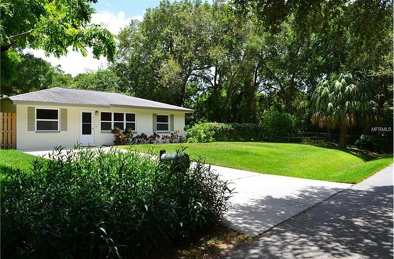 1st image of 1209 Vista Way