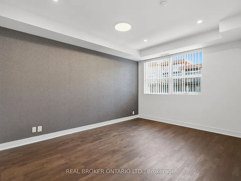 1575 Lakeshore Rd W #366 — Photo 18