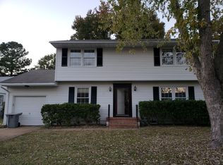 4 Tratman Ct, Hampton, VA 23666